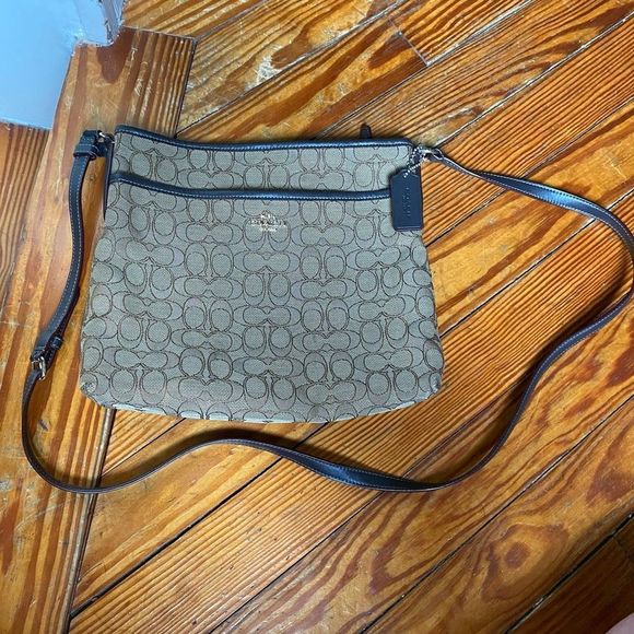 Coach Crossbody Beige/Brown Signature Canvas Leather File Messenger Bag, MP $469 - Picture 2 of 12